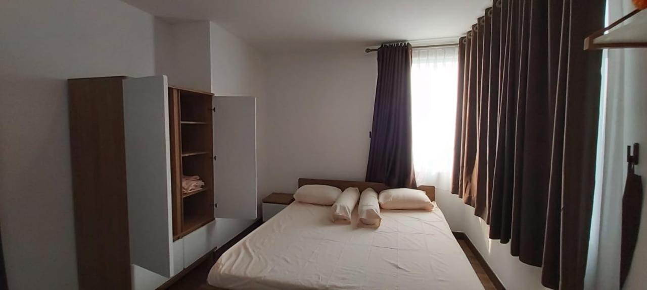 3br Max 6ppl In West Next To Museum Macan Apartment